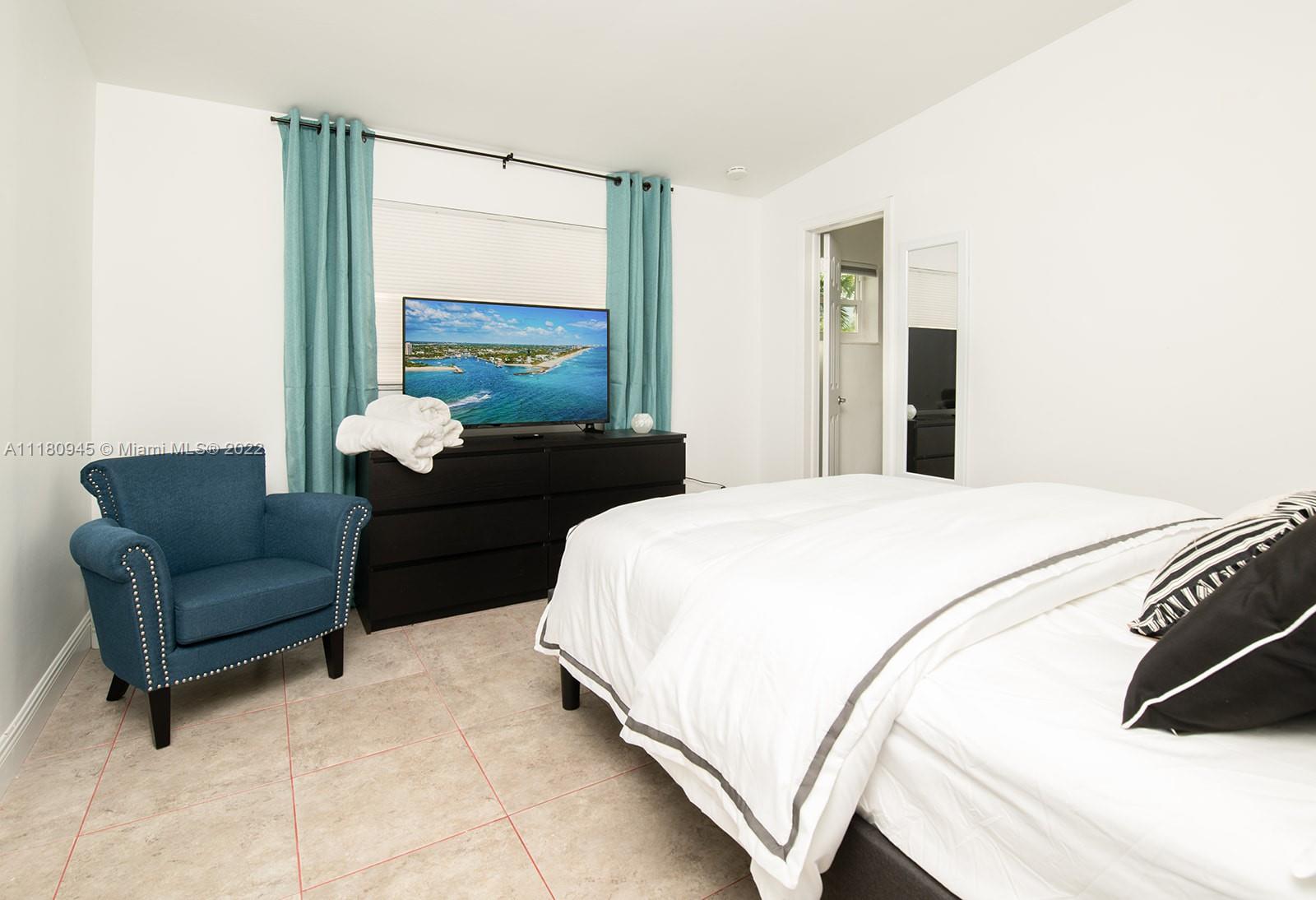 2738 29th St, Lighthouse Point, FL, 33064 United States, 6 Bedrooms Bedrooms, ,5 BathroomsBathrooms,Residential,For Sale,29th St,A11180945