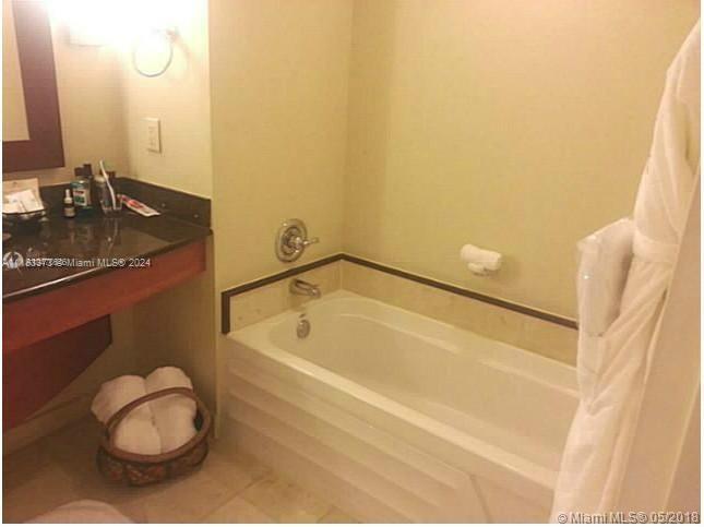 18001 Collins Ave, Sunny Isles Beach, FL, 33160 United States, ,1 BathroomBathrooms,Residential,For Sale,Collins Ave,A11183373