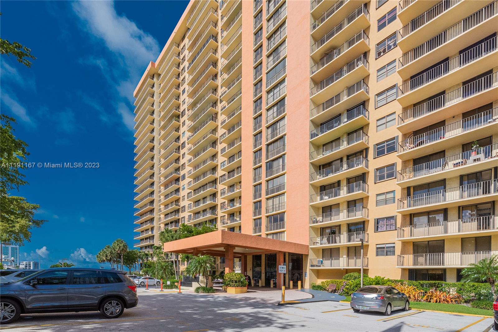 290 174th St #1008, Sunny Isles Beach FL 33160