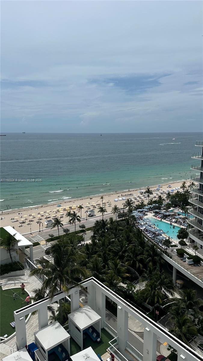 551 N Fort Lauderdale Beach Blvd H1510, Fort Lauderdale, FL 33304, ,1 BathroomBathrooms,Residential,For Sale,Fort Lauderdale Beach Blvd,A11192224