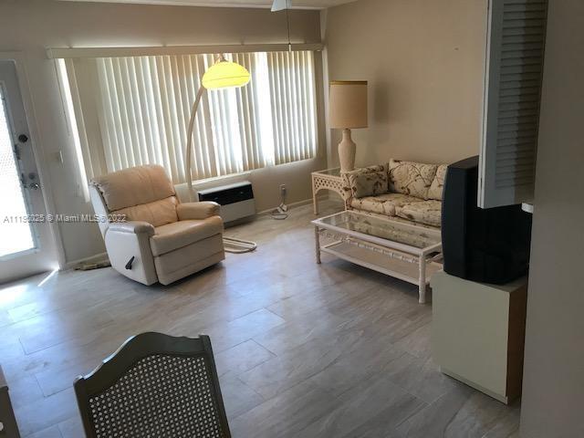 189 Fanshaw E, Boca Raton, FL, 33434 United States, 1 Bedroom Bedrooms, ,1 BathroomBathrooms,Residential,For Sale,Fanshaw E,A11195025