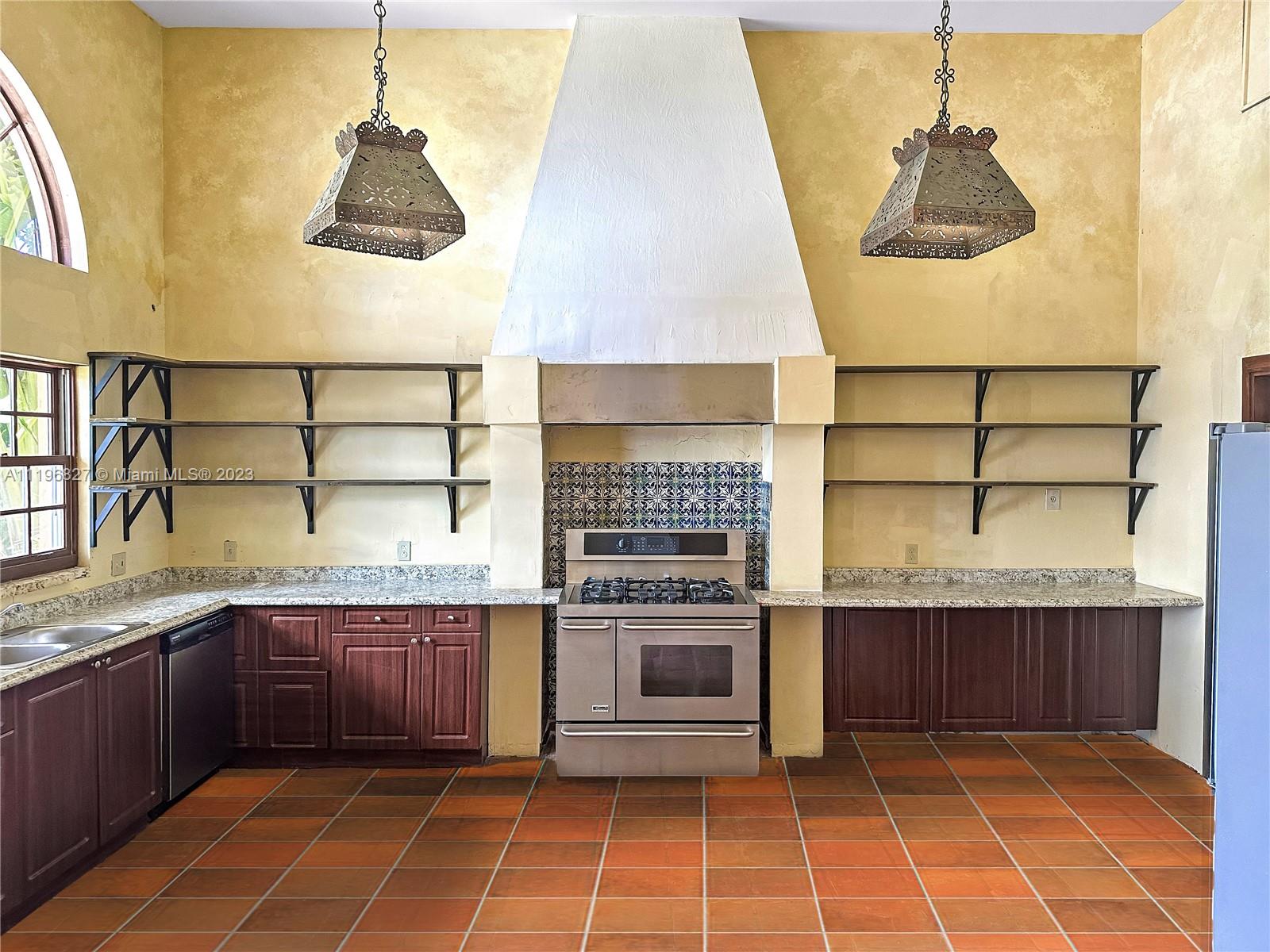 206 San Marino Dr, Miami Beach, FL, 33139 United States, 5 Bedrooms Bedrooms, ,4 BathroomsBathrooms,Residential,For Sale,San Marino Dr,A11196827