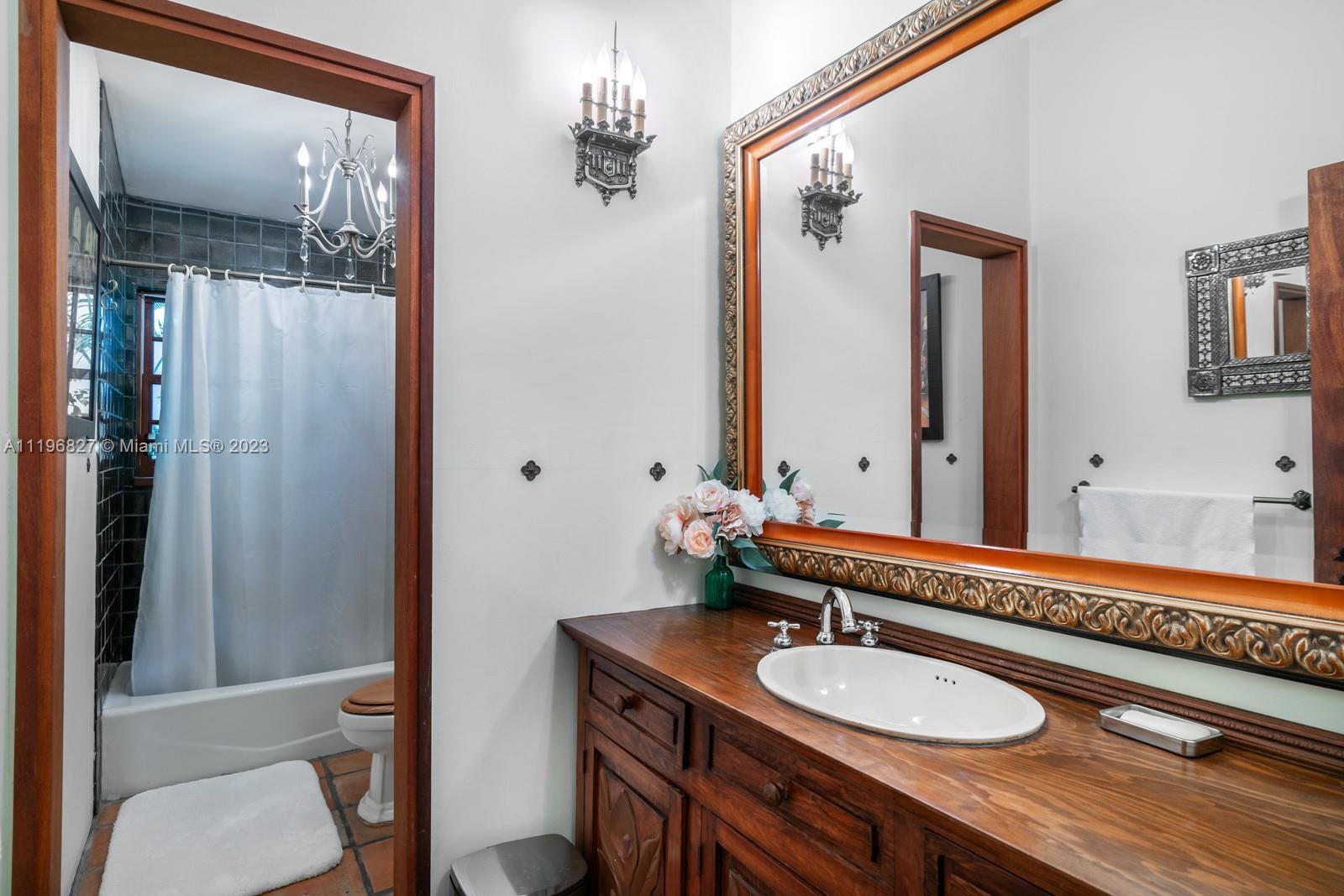 206 San Marino Dr, Miami Beach, FL, 33139 United States, 5 Bedrooms Bedrooms, ,4 BathroomsBathrooms,Residential,For Sale,San Marino Dr,A11196827