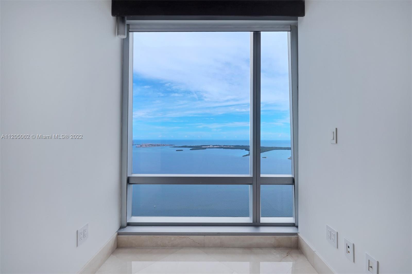 1425 Brickell Ave 63F, Miami, FL 33131, 3 Bedrooms Bedrooms, ,4 BathroomsBathrooms,Residential,For Sale,Brickell Ave,A11205062