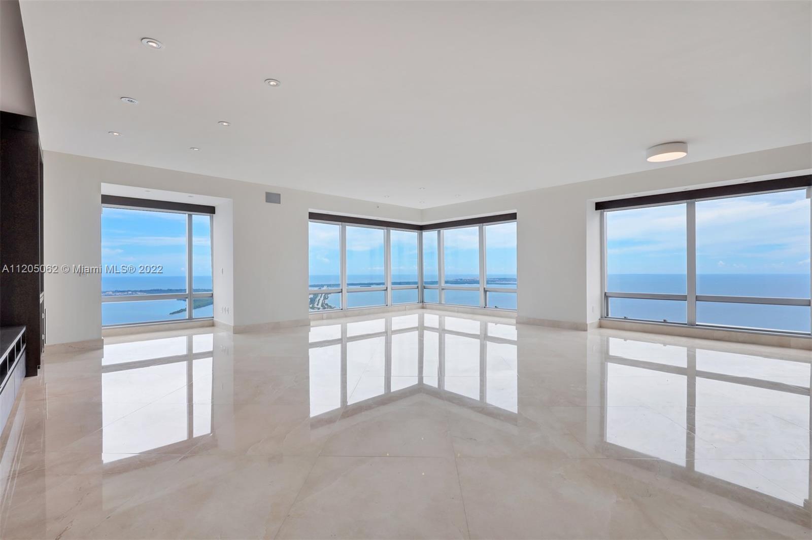 1425 Brickell Ave 63F, Miami, FL 33131, 3 Bedrooms Bedrooms, ,4 BathroomsBathrooms,Residential,For Sale,Brickell Ave,A11205062