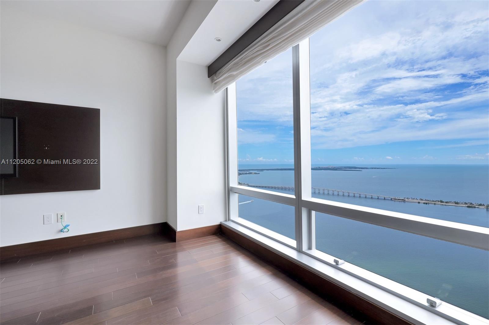 1425 Brickell Ave 63F, Miami, FL 33131, 3 Bedrooms Bedrooms, ,4 BathroomsBathrooms,Residential,For Sale,Brickell Ave,A11205062