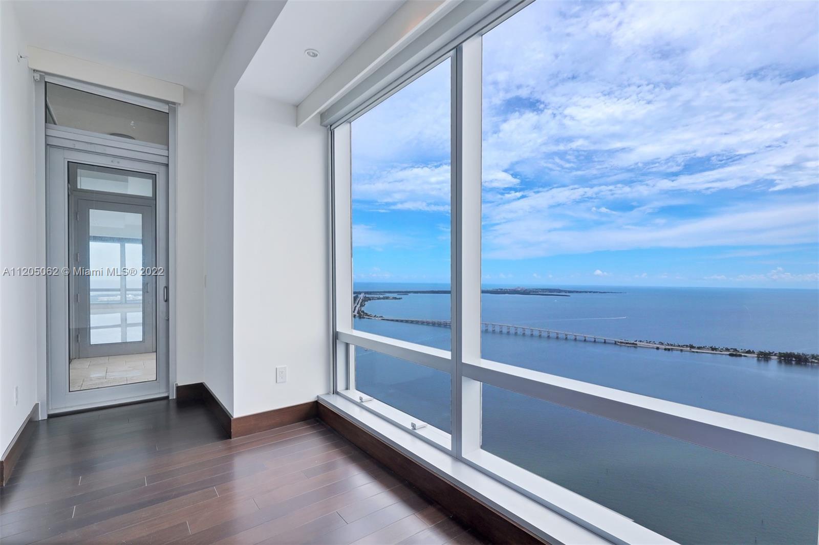 1425 Brickell Ave 63F, Miami, FL 33131, 3 Bedrooms Bedrooms, ,4 BathroomsBathrooms,Residential,For Sale,Brickell Ave,A11205062