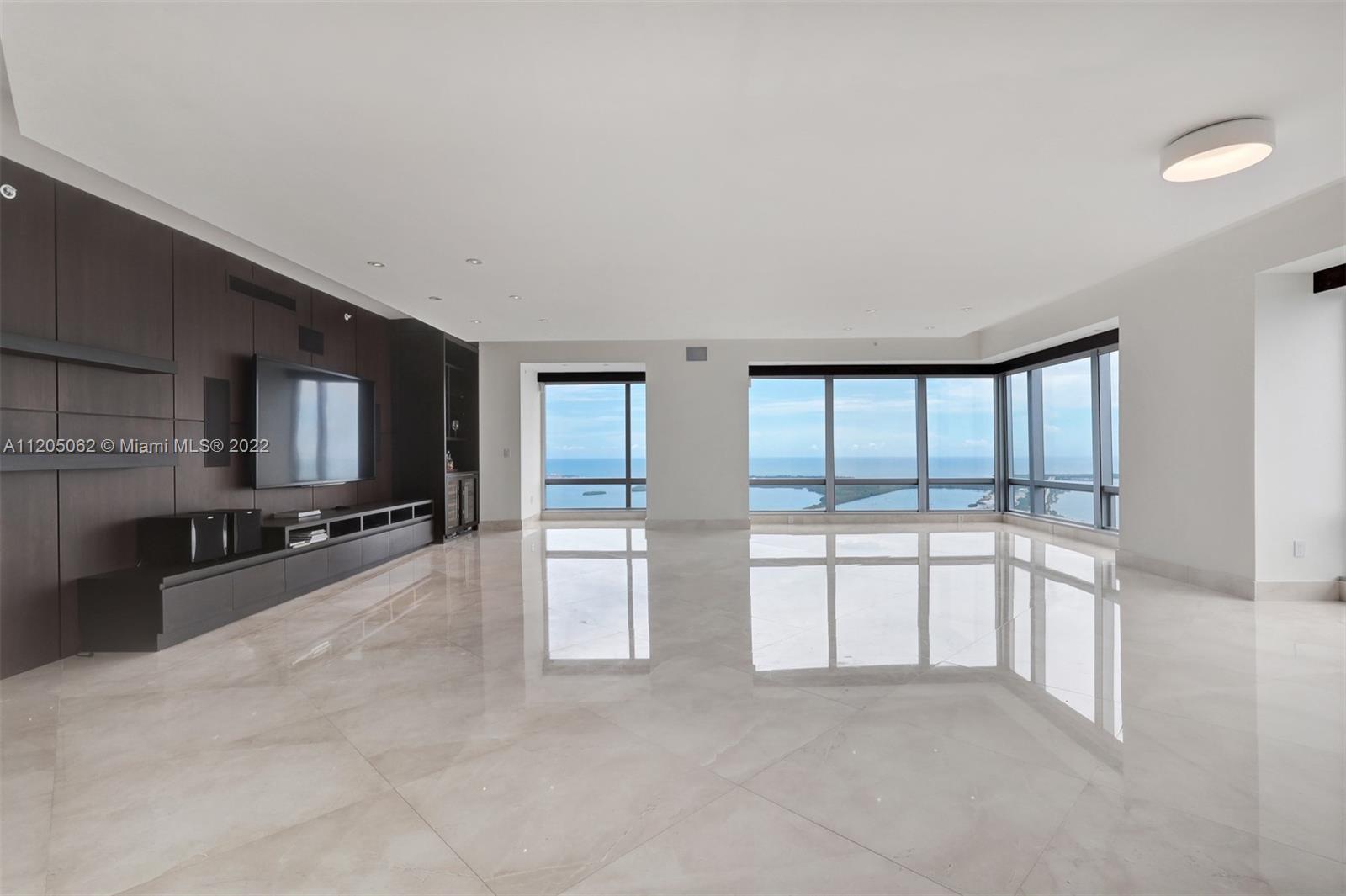 1425 Brickell Ave 63F, Miami, FL 33131, 3 Bedrooms Bedrooms, ,4 BathroomsBathrooms,Residential,For Sale,Brickell Ave,A11205062