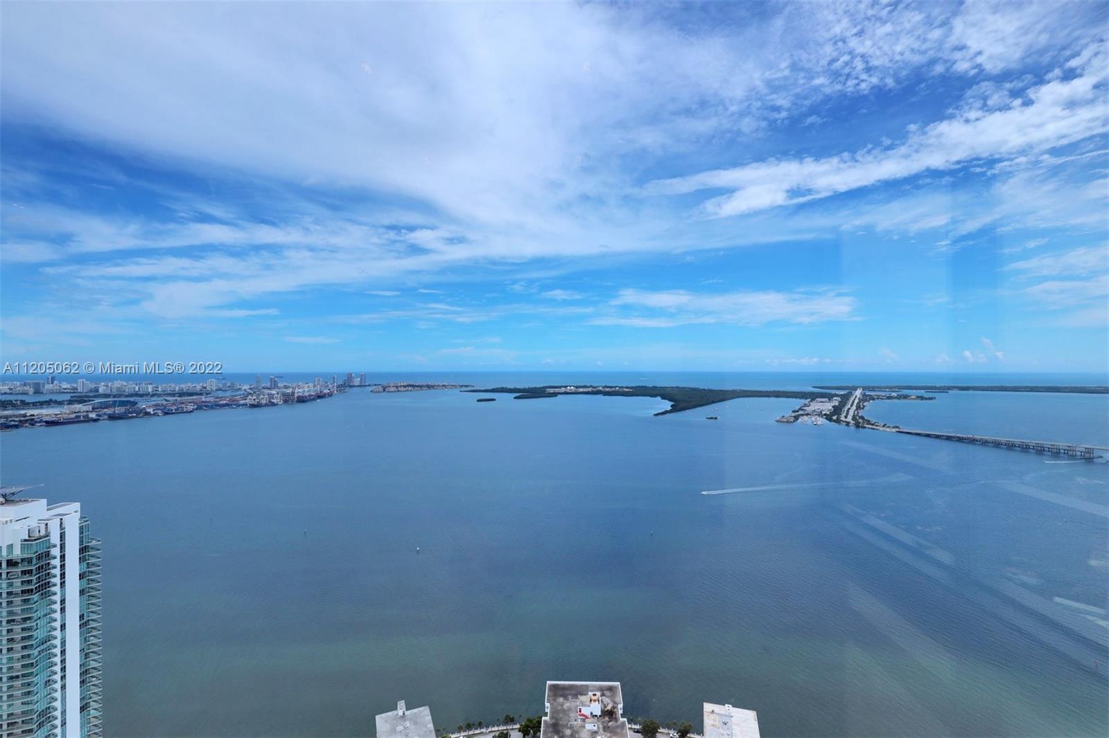 1425 Brickell Ave 63F, Miami, FL 33131, 3 Bedrooms Bedrooms, ,4 BathroomsBathrooms,Residential,For Sale,Brickell Ave,A11205062