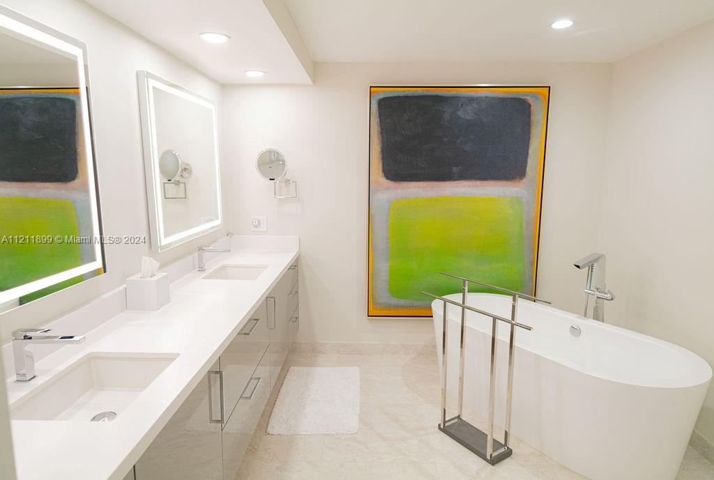 488 NE 18th St 5012, Miami, Florida 33132, 3 Bedrooms Bedrooms, ,4 BathroomsBathrooms,Residential,For Sale,488 NE 18th St 5012,A11211899