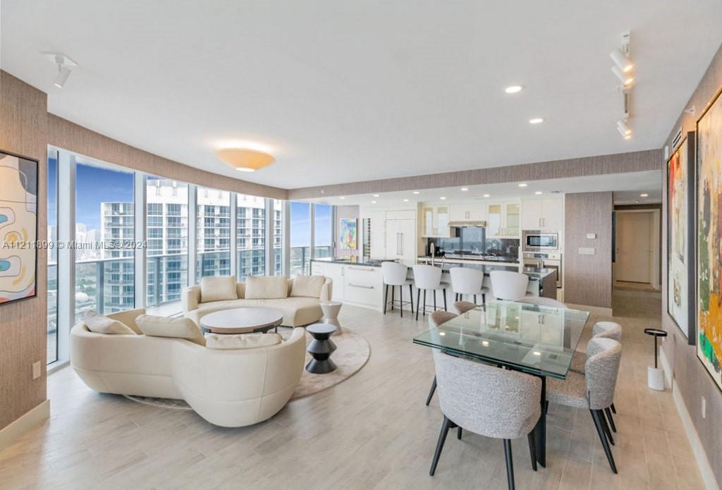 488 NE 18th St 5012, Miami, Florida 33132, 3 Bedrooms Bedrooms, ,4 BathroomsBathrooms,Residential,For Sale,488 NE 18th St 5012,A11211899