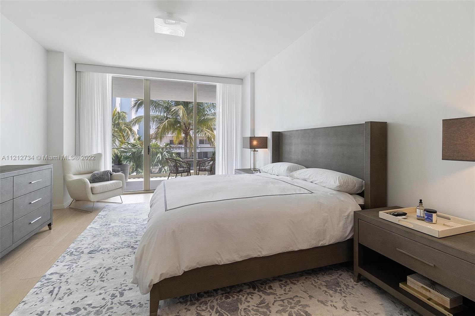 300 Collins Ave, Miami Beach, FL, 33139 United States, 3 Bedrooms Bedrooms, ,3 BathroomsBathrooms,Residential,For Sale,Collins Ave,A11212734