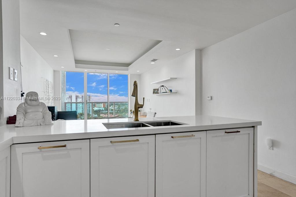 3201 183rd St, Aventura, FL, 33160 United States, 2 Bedrooms Bedrooms, ,3 BathroomsBathrooms,Residential,For Sale,183rd St,A11220334