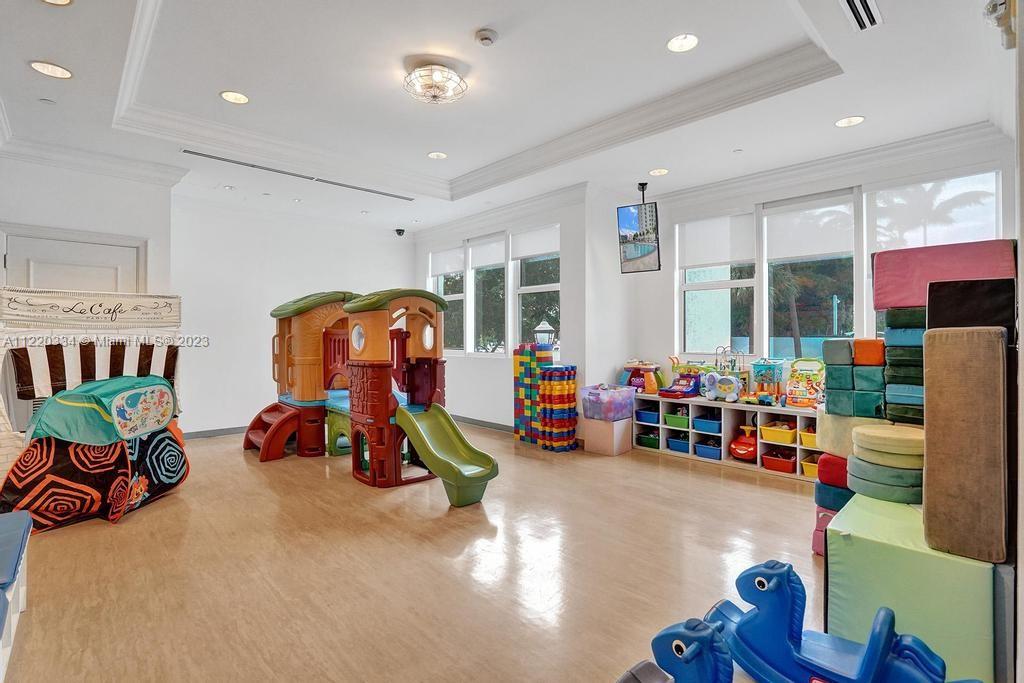 3201 183rd St, Aventura, FL, 33160 United States, 2 Bedrooms Bedrooms, ,3 BathroomsBathrooms,Residential,For Sale,183rd St,A11220334