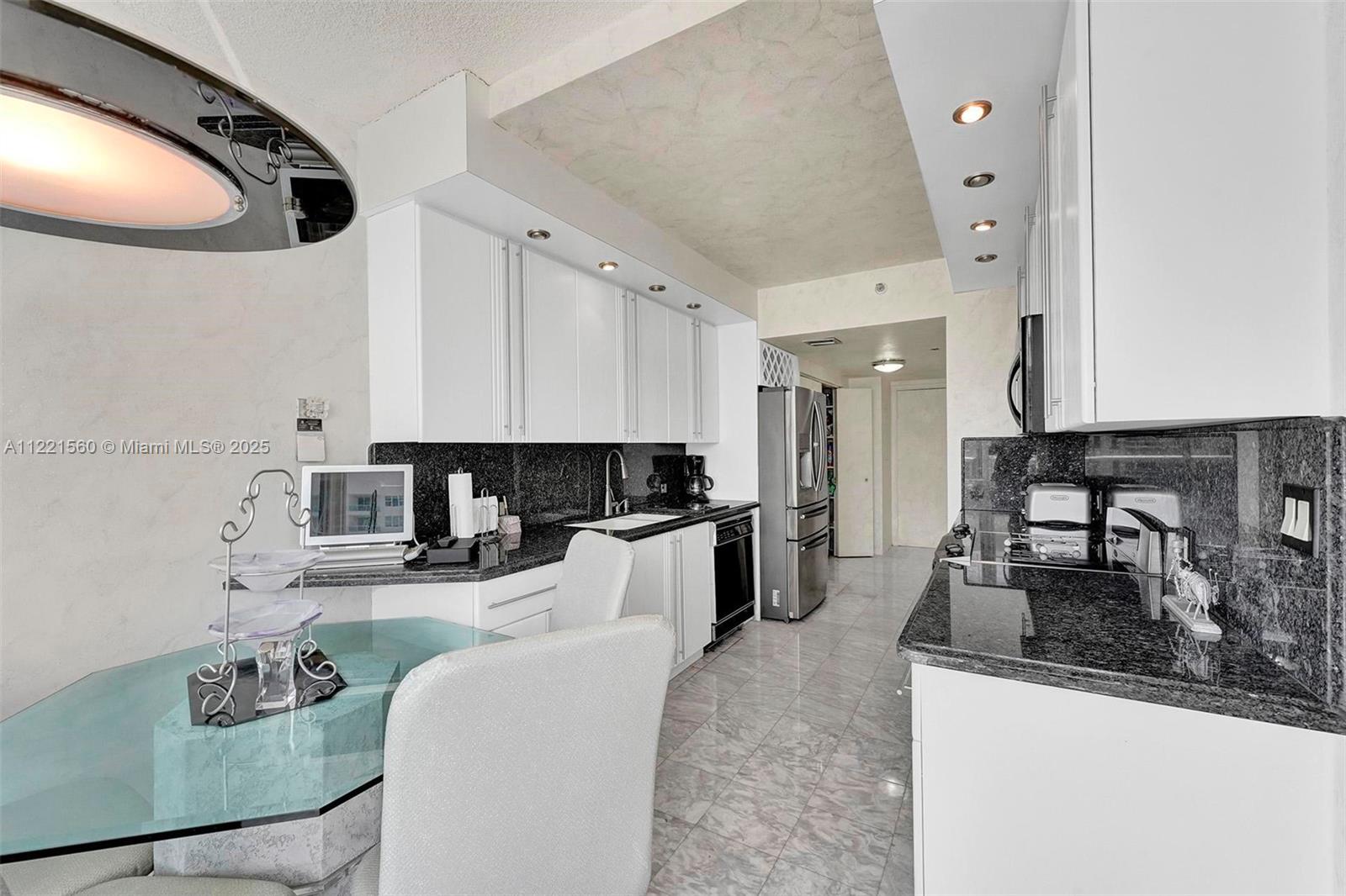20281 Country Club Dr, Aventura, FL, 33180 United States, 2 Bedrooms Bedrooms, ,2 BathroomsBathrooms,Residential,For Sale,Country Club Dr,A11221560