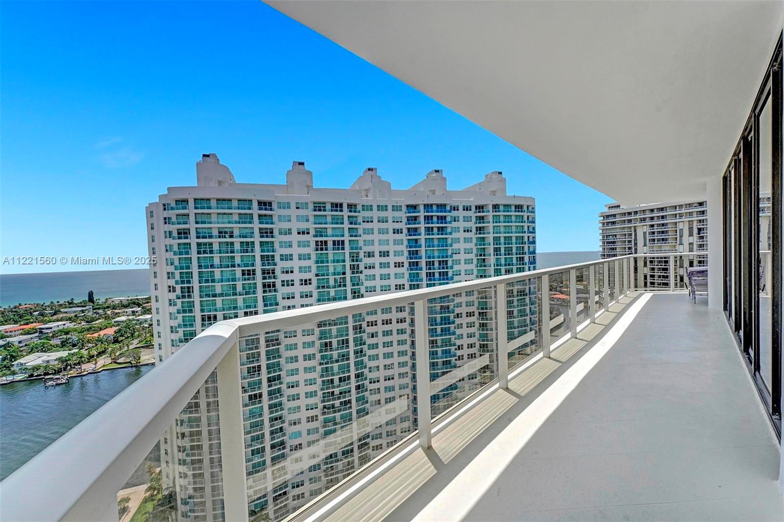 20281 Country Club Dr, Aventura, FL, 33180 United States, 2 Bedrooms Bedrooms, ,2 BathroomsBathrooms,Residential,For Sale,Country Club Dr,A11221560