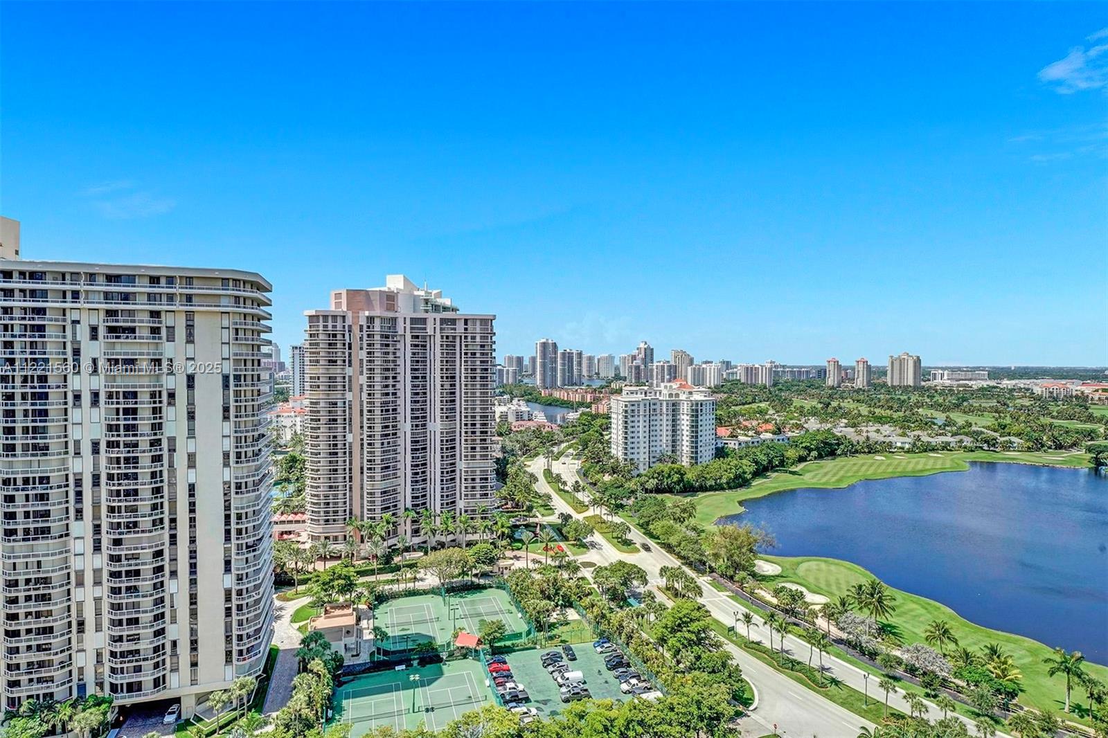 20281 Country Club Dr, Aventura, FL, 33180 United States, 2 Bedrooms Bedrooms, ,2 BathroomsBathrooms,Residential,For Sale,Country Club Dr,A11221560