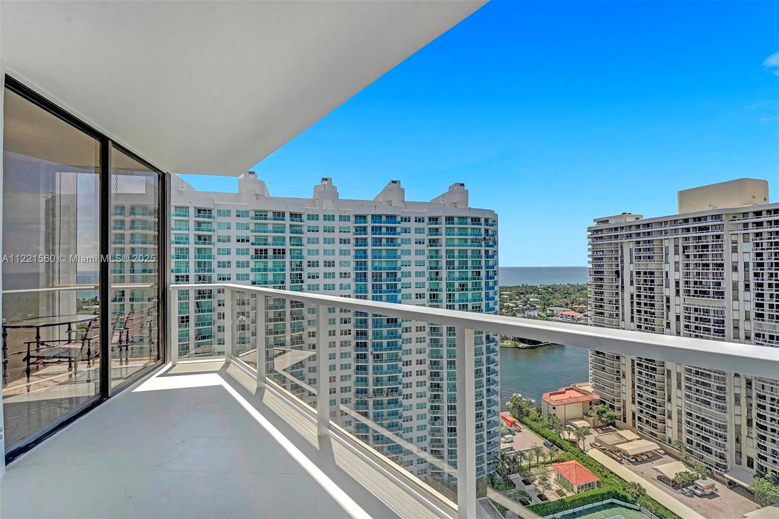 20281 Country Club Dr, Aventura, FL, 33180 United States, 2 Bedrooms Bedrooms, ,2 BathroomsBathrooms,Residential,For Sale,Country Club Dr,A11221560