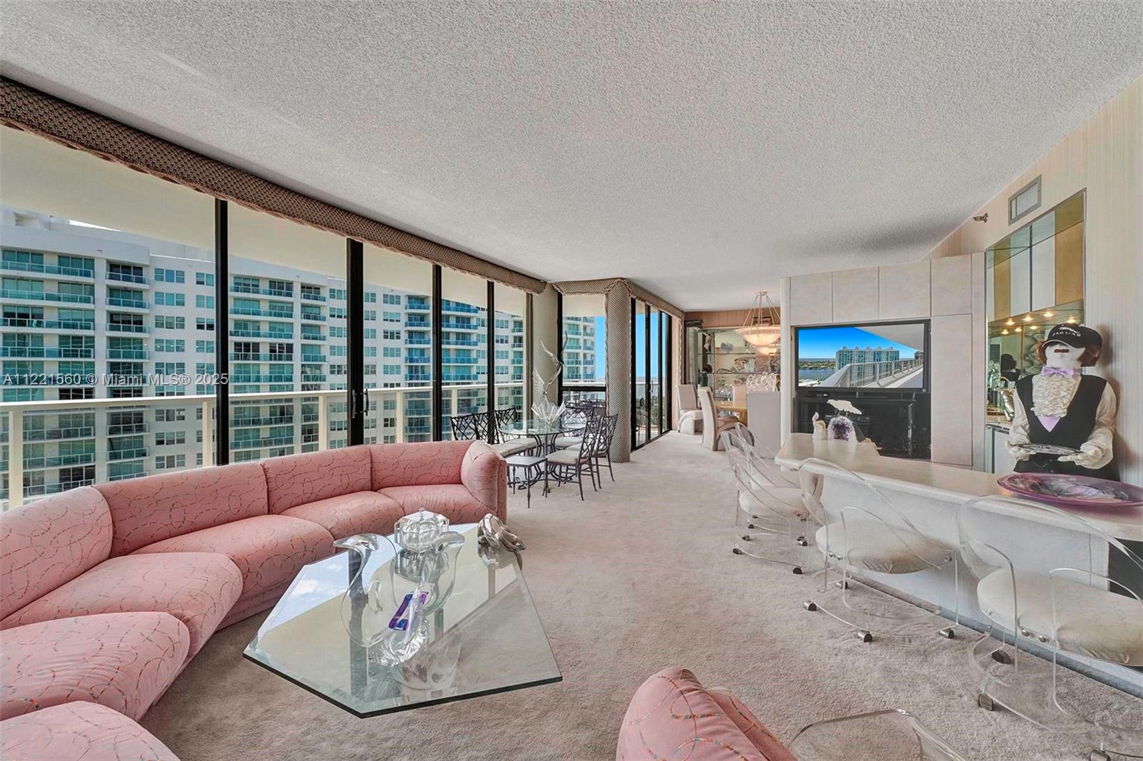 20281 Country Club Dr, Aventura, FL, 33180 United States, 2 Bedrooms Bedrooms, ,2 BathroomsBathrooms,Residential,For Sale,Country Club Dr,A11221560