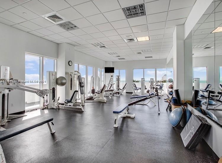 6365 Collins Ave 2310, Miami Beach, Florida 33141, 1 Bedroom Bedrooms, ,1 BathroomBathrooms,Residentiallease,For Rent,6365 Collins Ave 2310,A11222880