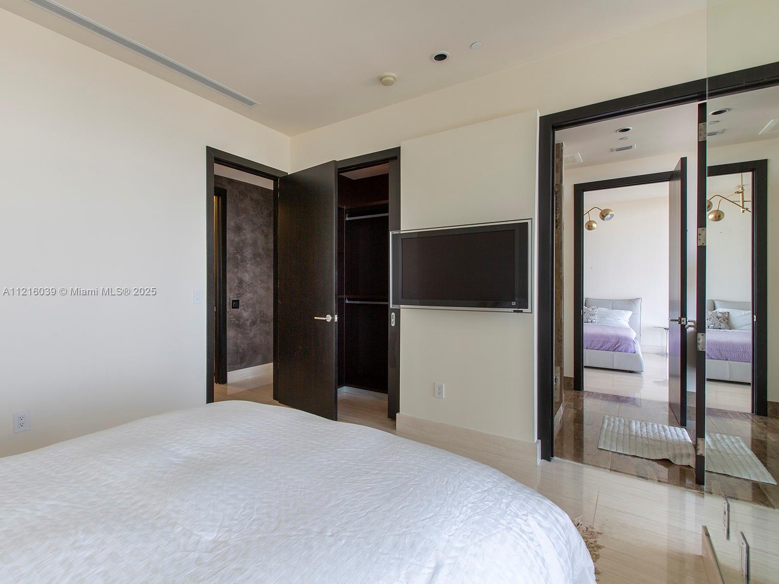 800 Pointe Dr, Miami Beach, FL, 33139 United States, 4 Bedrooms Bedrooms, ,4 BathroomsBathrooms,Residential,For Sale,Pointe Dr,A11216039