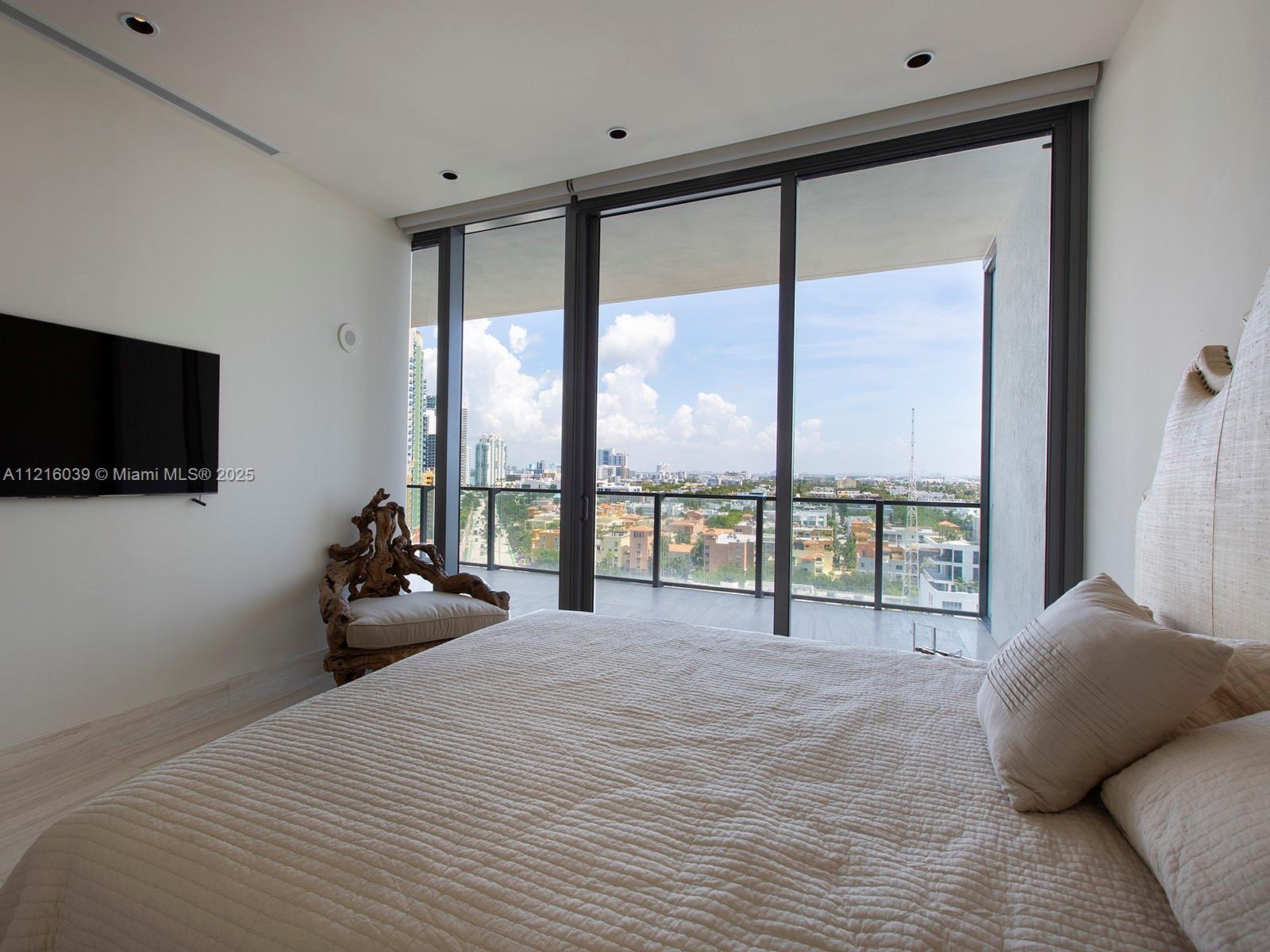 800 Pointe Dr, Miami Beach, FL, 33139 United States, 4 Bedrooms Bedrooms, ,4 BathroomsBathrooms,Residential,For Sale,Pointe Dr,A11216039