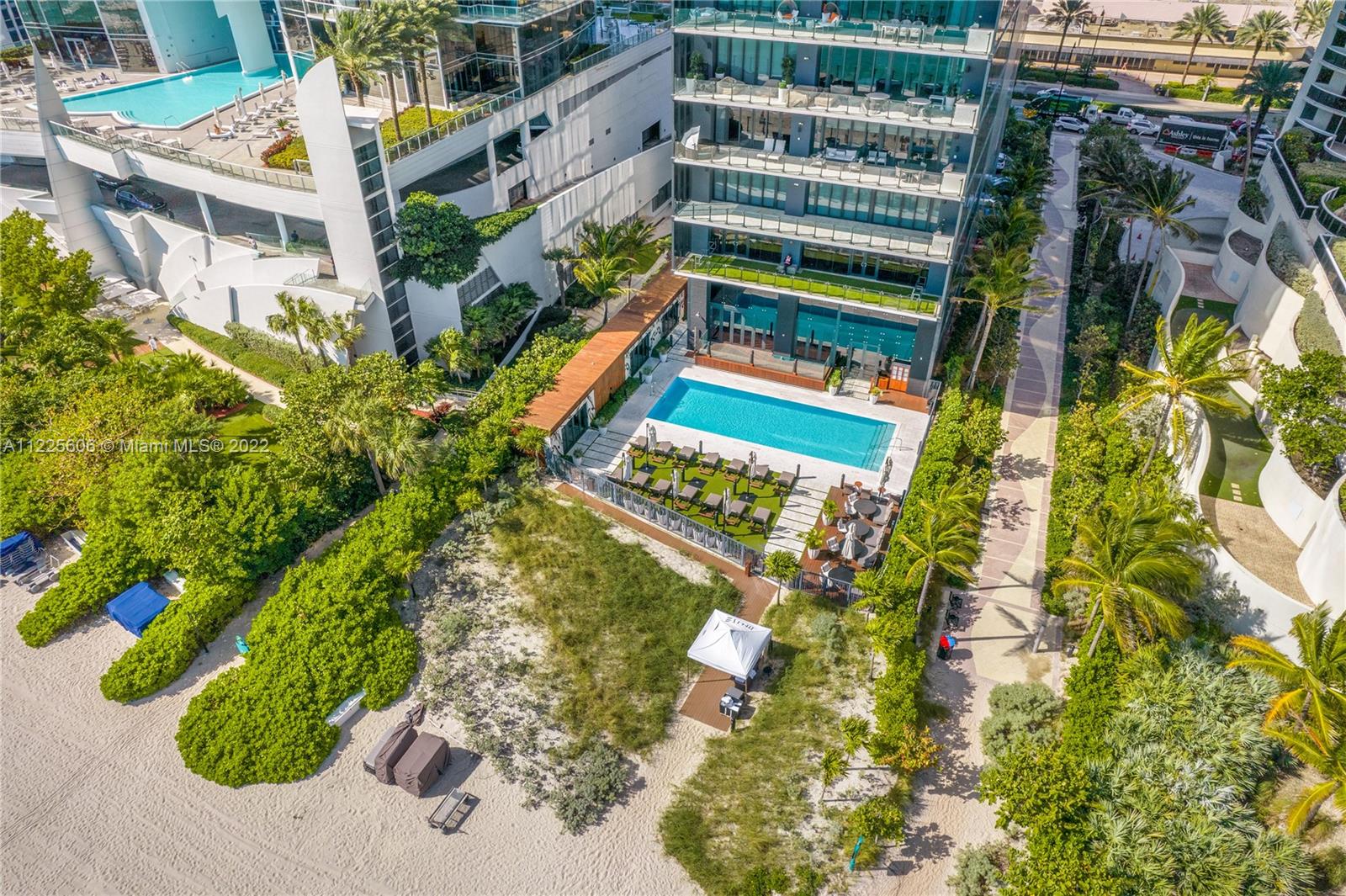 17141 Collins Ave, Sunny Isles Beach, FL, 33160 United States, 3 Bedrooms Bedrooms, ,3 BathroomsBathrooms,Residential,For Sale,Collins Ave,A11225606