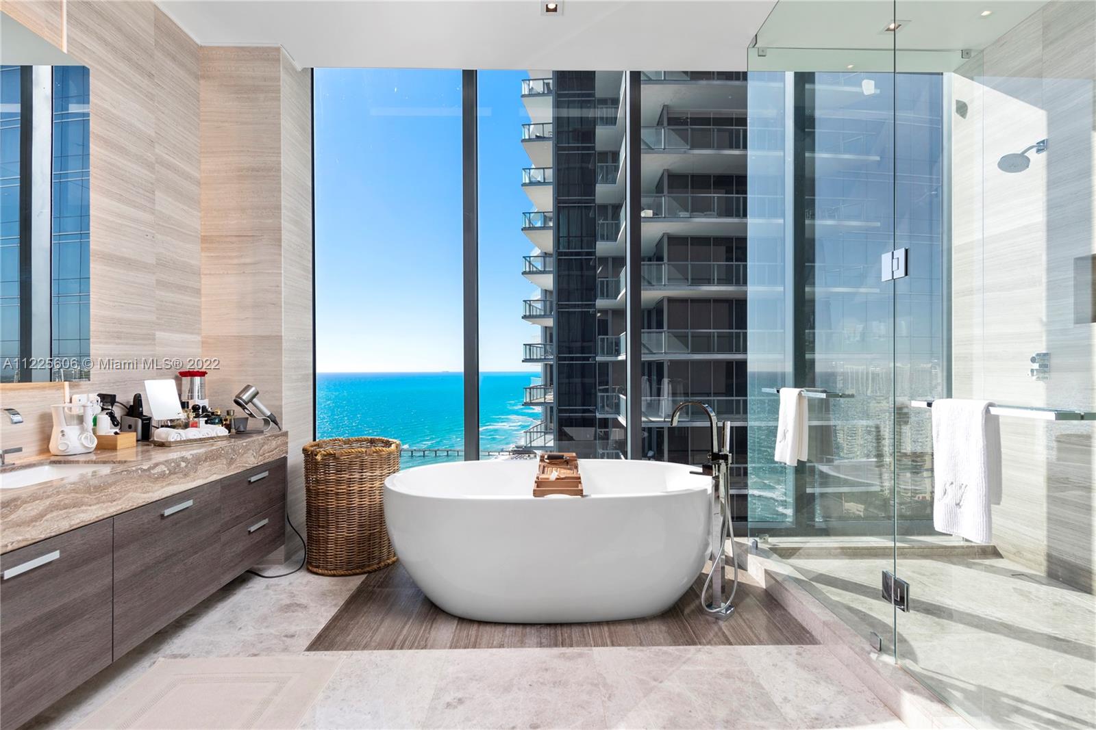 17141 Collins Ave, Sunny Isles Beach, FL, 33160 United States, 3 Bedrooms Bedrooms, ,3 BathroomsBathrooms,Residential,For Sale,Collins Ave,A11225606