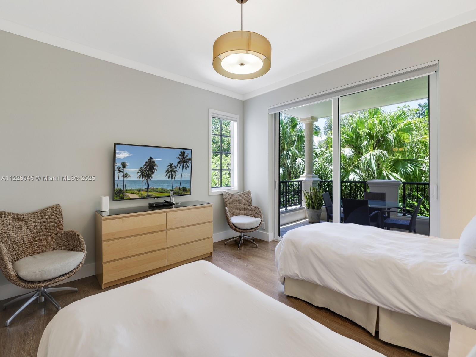 19126 Fisher Island Dr, Miami Beach, FL, 33109 United States, 3 Bedrooms Bedrooms, ,3 BathroomsBathrooms,Residential,For Sale,Fisher Island Dr,A11226945