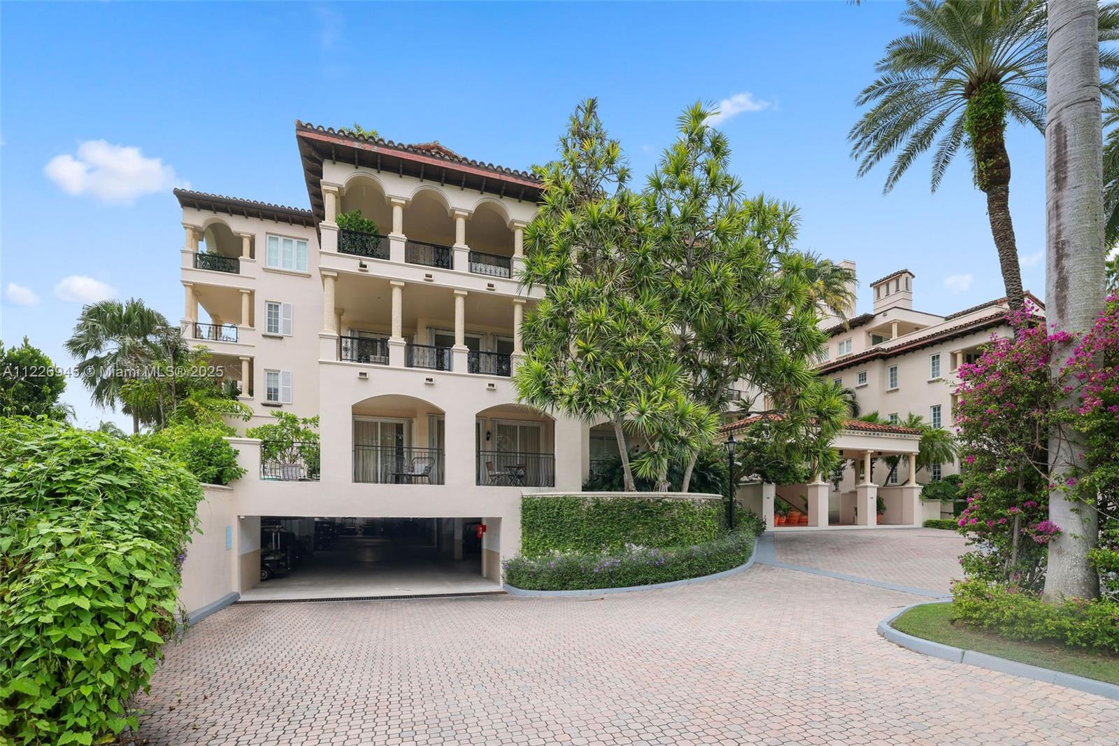 19126 Fisher Island Dr, Miami Beach, FL, 33109 United States, 3 Bedrooms Bedrooms, ,3 BathroomsBathrooms,Residential,For Sale,Fisher Island Dr,A11226945
