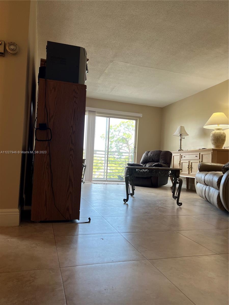 2562 Garden Dr N, Lake Worth, FL, 33461 United States, 1 Bedroom Bedrooms, ,1 BathroomBathrooms,Residential,For Sale,Garden Dr N,A11227946