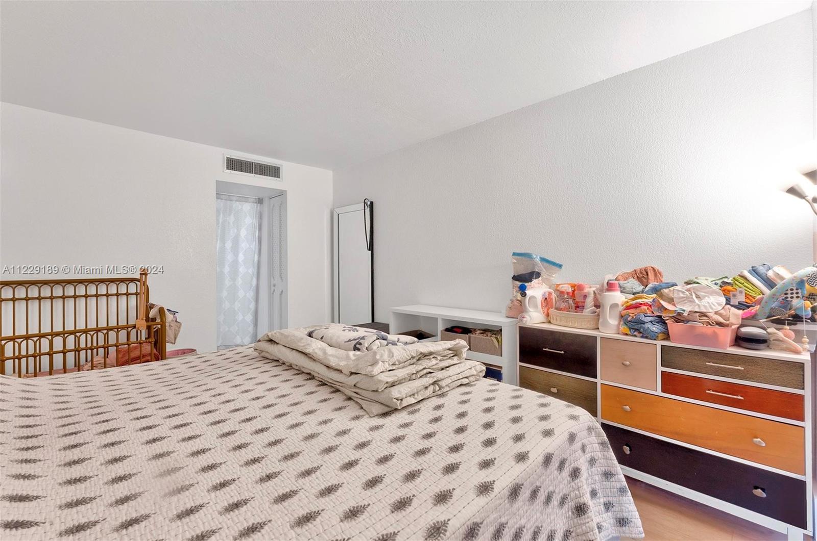 3401 N Country Club Dr 406, Aventura, Florida 33180, 1 Bedroom Bedrooms, ,1 BathroomBathrooms,Residential,For Sale,3401 N Country Club Dr 406,A11229189