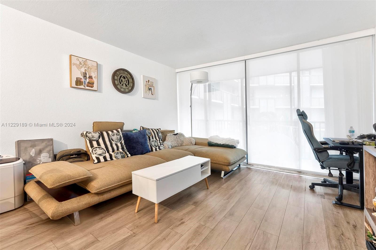 3401 N Country Club Dr 406, Aventura, Florida 33180, 1 Bedroom Bedrooms, ,1 BathroomBathrooms,Residential,For Sale,3401 N Country Club Dr 406,A11229189