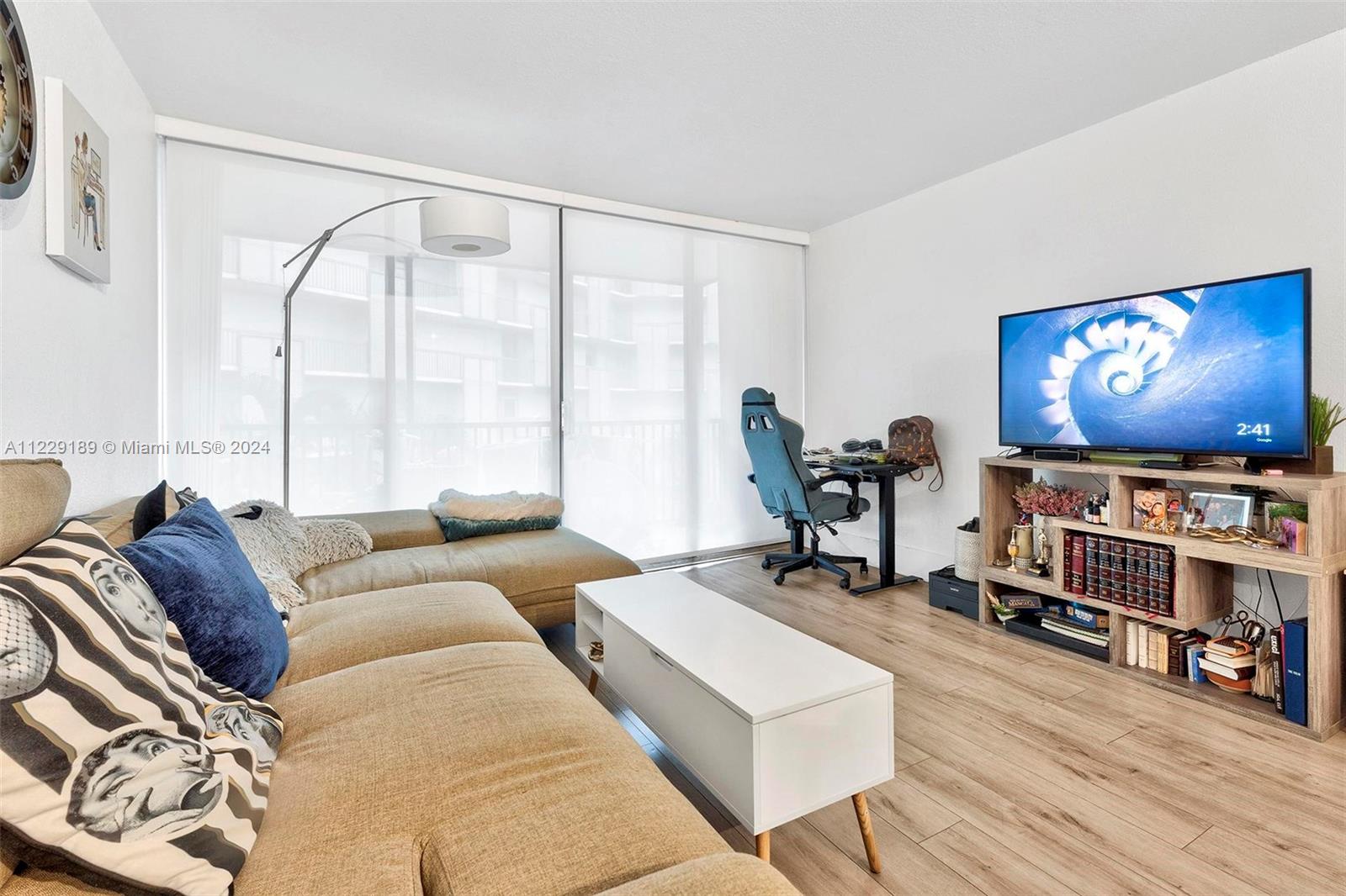 3401 N Country Club Dr 406, Aventura, Florida 33180, 1 Bedroom Bedrooms, ,1 BathroomBathrooms,Residential,For Sale,3401 N Country Club Dr 406,A11229189