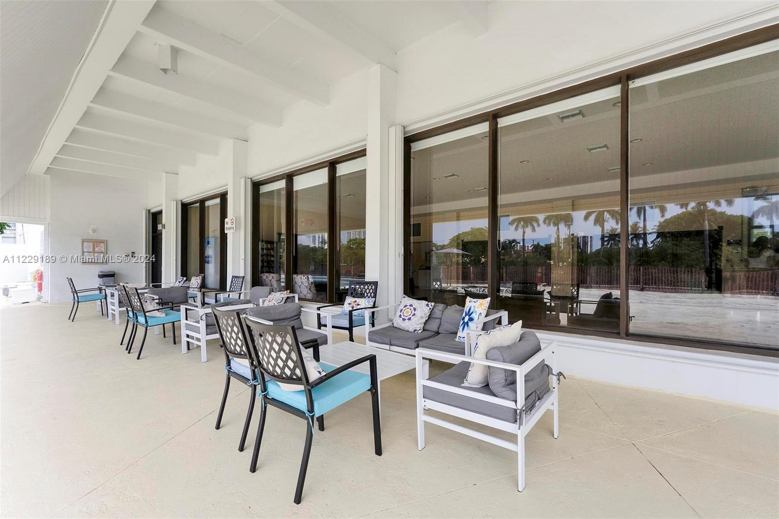 3401 N Country Club Dr 406, Aventura, Florida 33180, 1 Bedroom Bedrooms, ,1 BathroomBathrooms,Residential,For Sale,3401 N Country Club Dr 406,A11229189