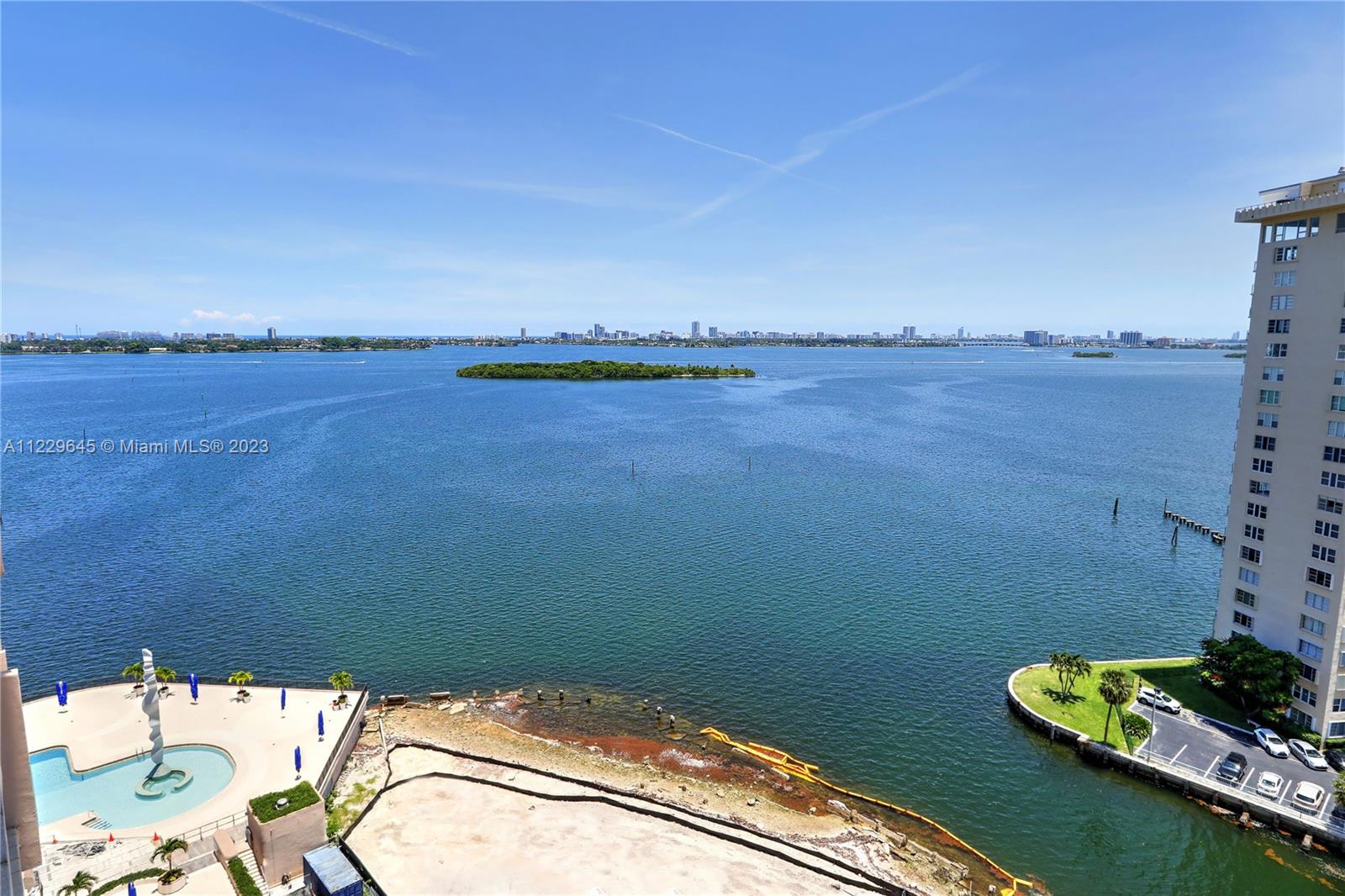 1800 NE 114th St 1807, Miami, Florida 33181, 1 Bedroom Bedrooms, 4 Rooms Rooms,2 BathroomsBathrooms,Residential,For Sale,1800 NE 114th St 1807,A11229645