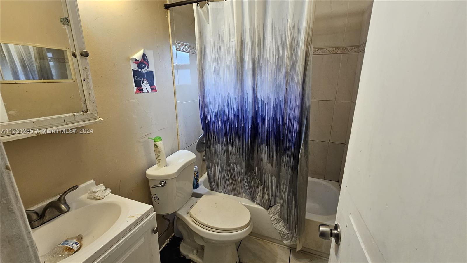 2712 NW 14th street, Fort Lauderdale, Florida 33311, 6 Bedrooms Bedrooms, ,2 BathroomsBathrooms,Residential,For Sale,2712 NW 14th street,A11231285