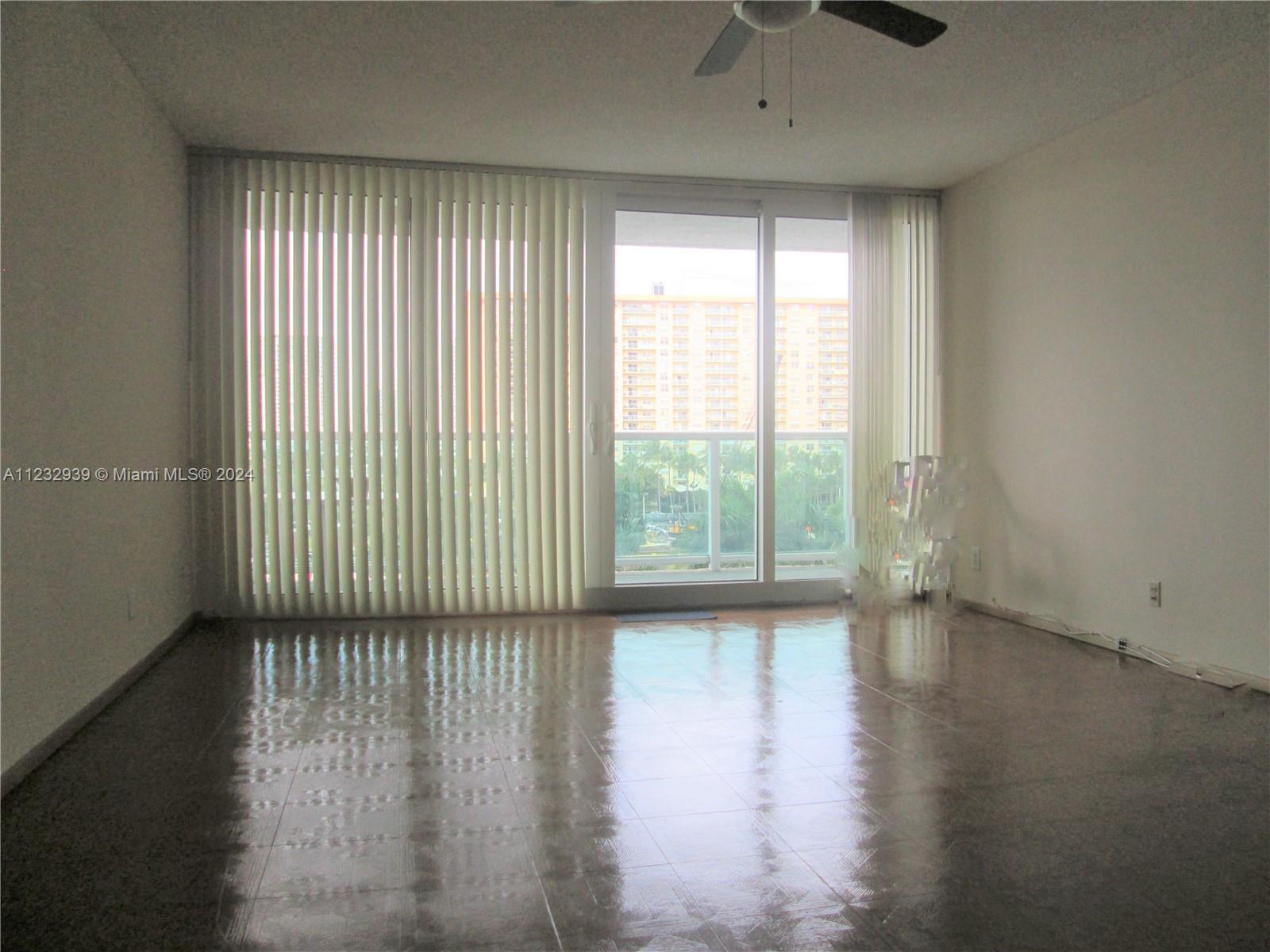 100 Bayview Dr, Sunny Isles Beach, FL, 33160 United States, 1 Bedroom Bedrooms, ,1 BathroomBathrooms,Residential,For Sale,Bayview Dr,A11232939