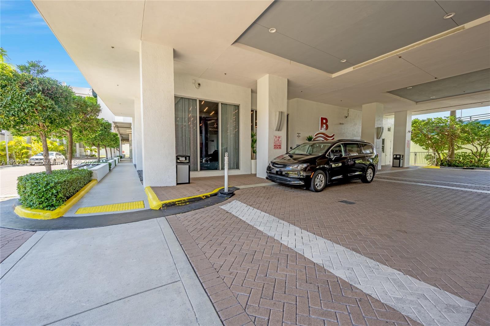 2600 E Hallandale Beach Blvd T1601, Hallandale Beach, Florida 33009, 3 Bedrooms Bedrooms, ,3 BathroomsBathrooms,Residential,For Sale,2600 E Hallandale Beach Blvd T1601,A11228155