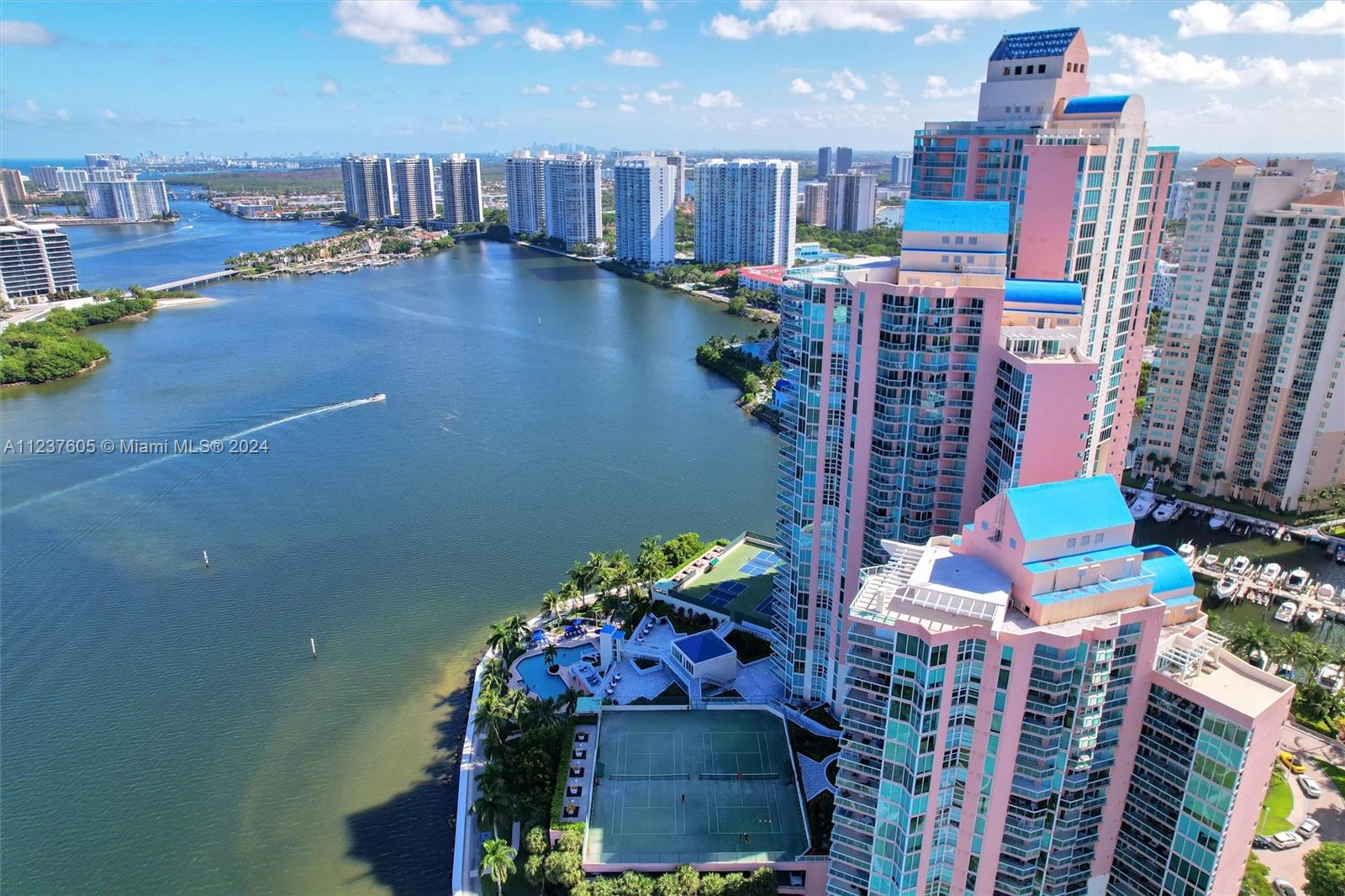 3370 190th St, Aventura, FL, 33180 United States, 3 Bedrooms Bedrooms, ,3 BathroomsBathrooms,Residential,For Sale,190th St,A11237605
