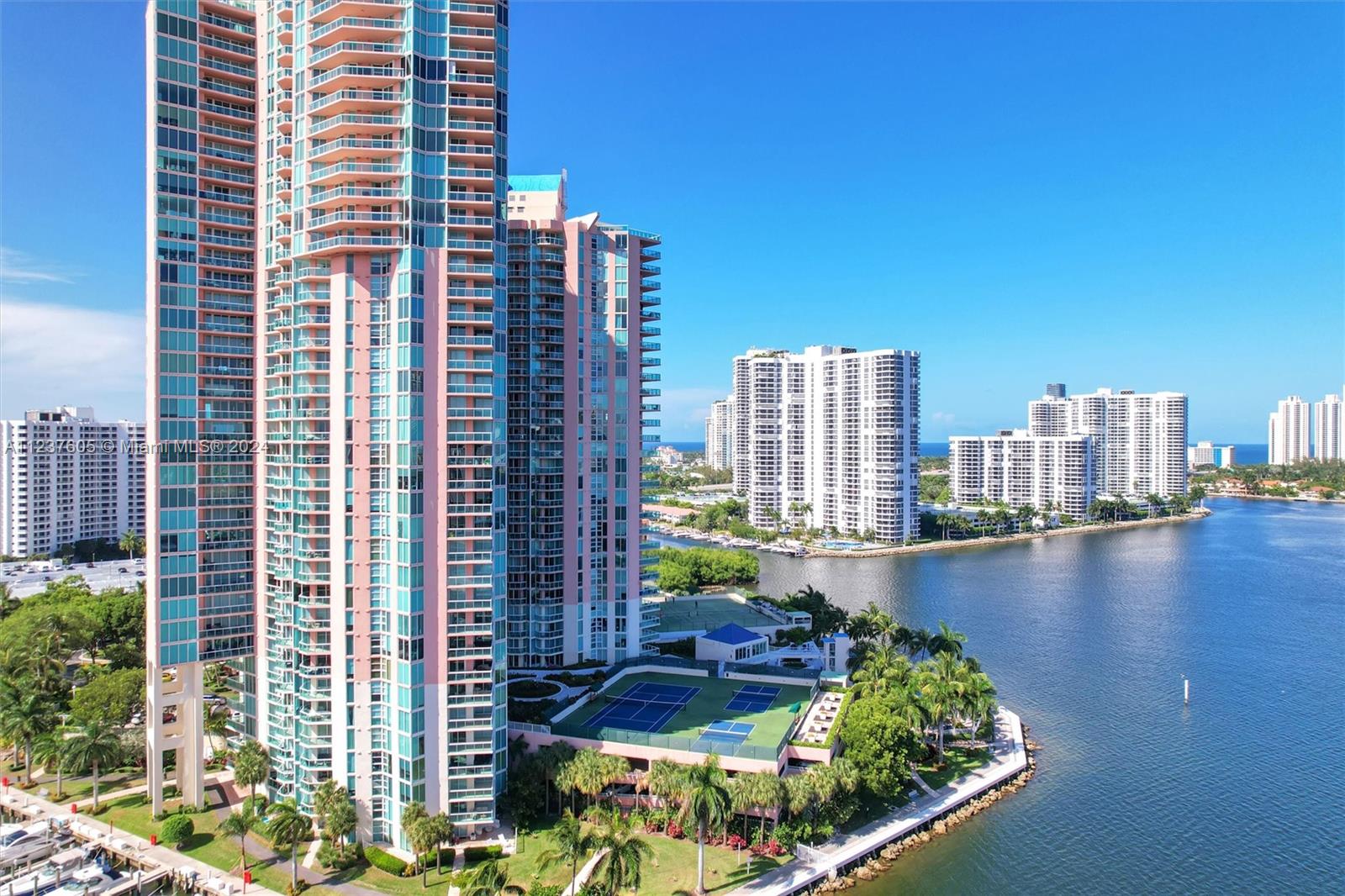 3370 NE 190th St 203, Aventura, Florida 33180, 3 Bedrooms Bedrooms, ,3 BathroomsBathrooms,Residential,For Sale,3370 NE 190th St 203,A11237605