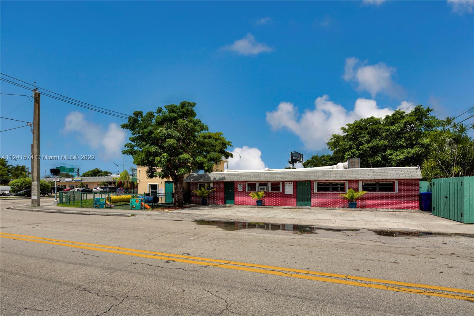 Hollywood, Florida 33024, ,Commercialsale,For Sale,A11241574