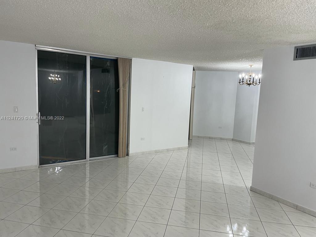 5555 Collins Ave 8Z, Miami Beach, Florida 33140, 2 Bedrooms Bedrooms, ,2 BathroomsBathrooms,Residential,For Sale,5555 Collins Ave 8Z,A11241720