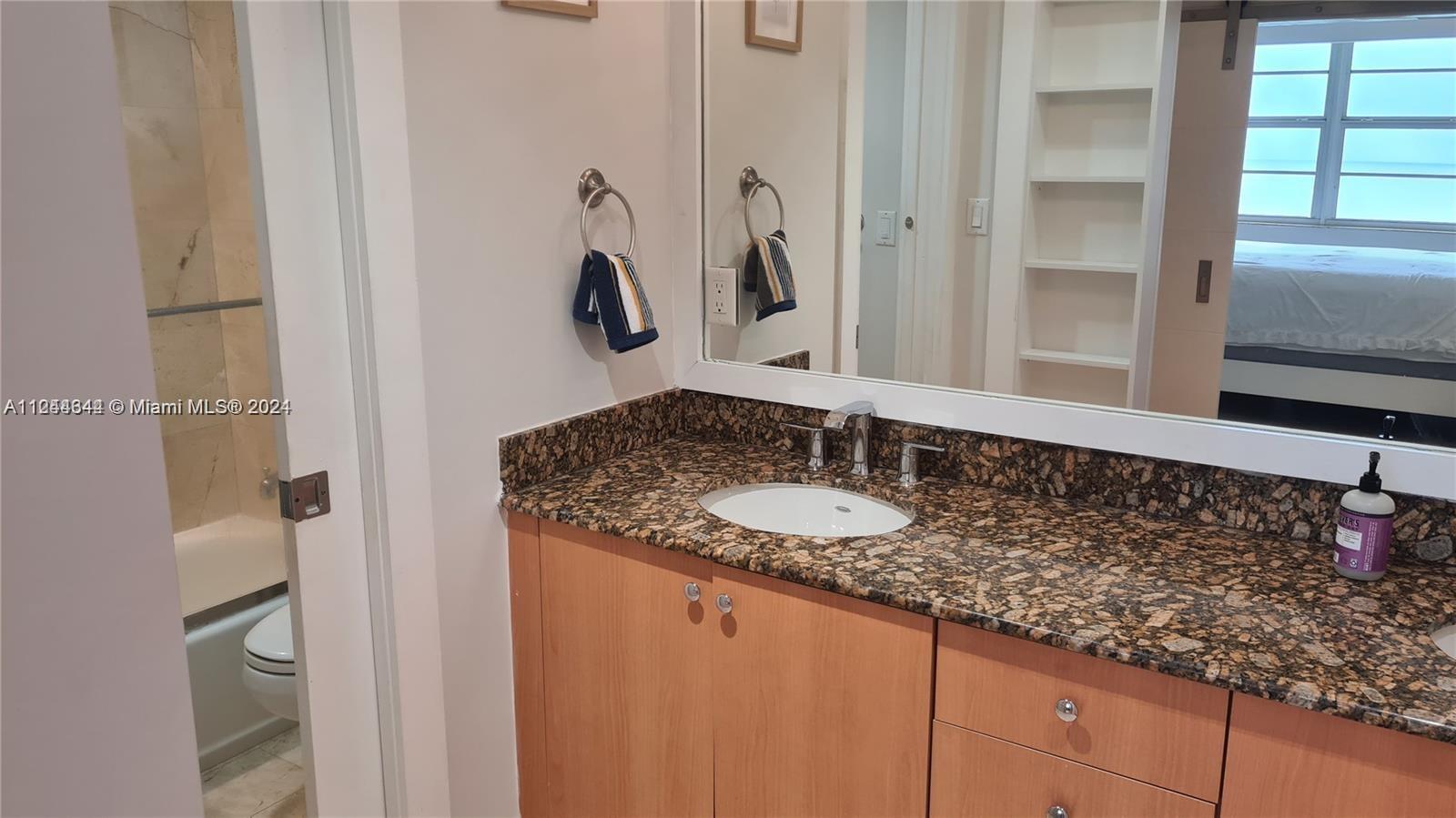 6917 Collins Ave 809, Miami Beach, Florida 33141, 2 Bedrooms Bedrooms, ,1 BathroomBathrooms,Residentiallease,For Rent,6917 Collins Ave 809,A11244344