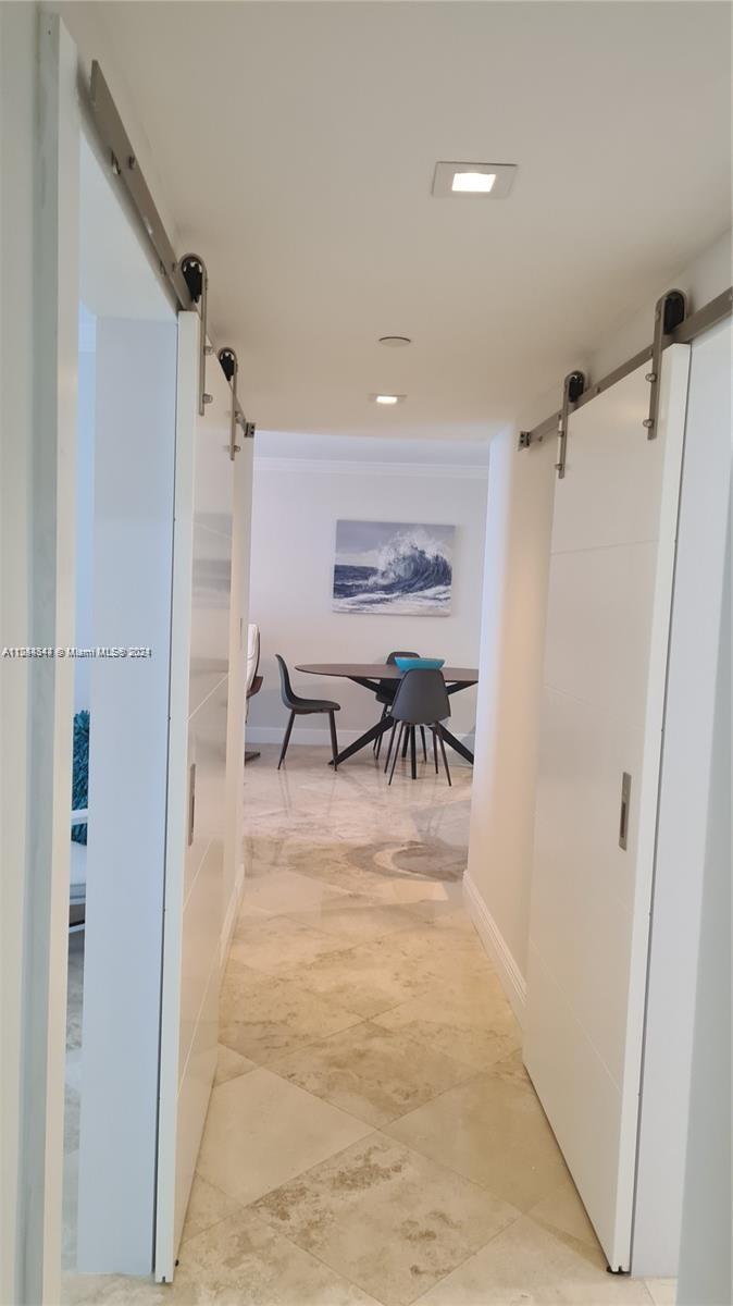6917 Collins Ave 809, Miami Beach, Florida 33141, 2 Bedrooms Bedrooms, ,1 BathroomBathrooms,Residentiallease,For Rent,6917 Collins Ave 809,A11244344