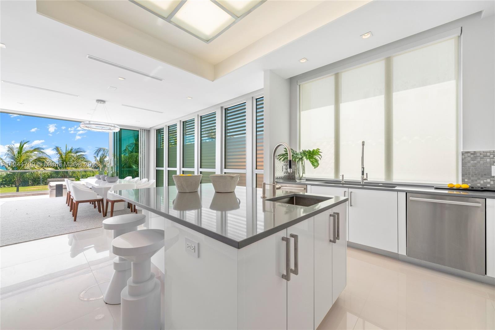 7833 Atlantic Way, Miami Beach, FL, 33141 United States, 7 Bedrooms Bedrooms, ,9 BathroomsBathrooms,Residential,For Sale,Atlantic Way,A11244790