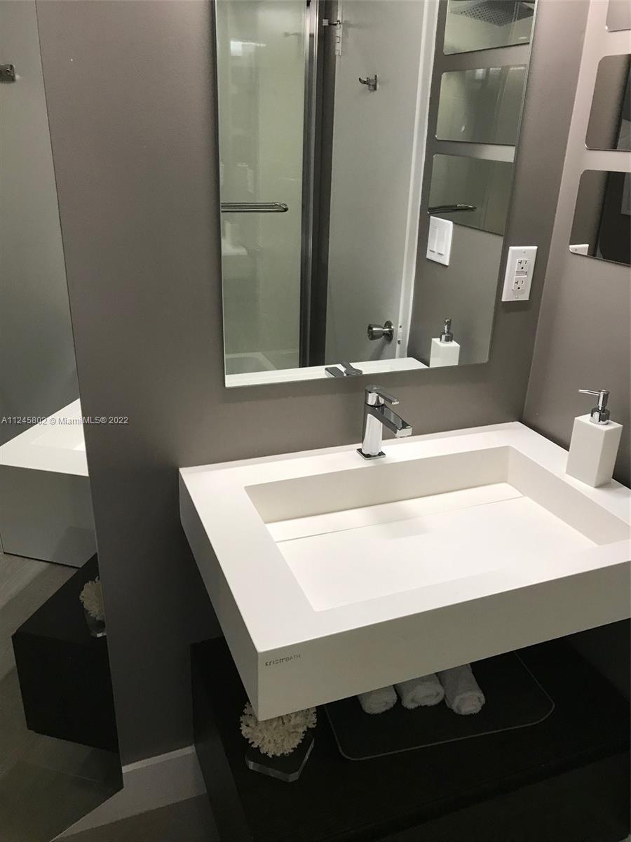 100 Lincoln Rd 314 B, Miami Beach, Florida 33139, 1 Bedroom Bedrooms, ,1 BathroomBathrooms,Residentiallease,For Rent,100 Lincoln Rd 314 B,A11245802