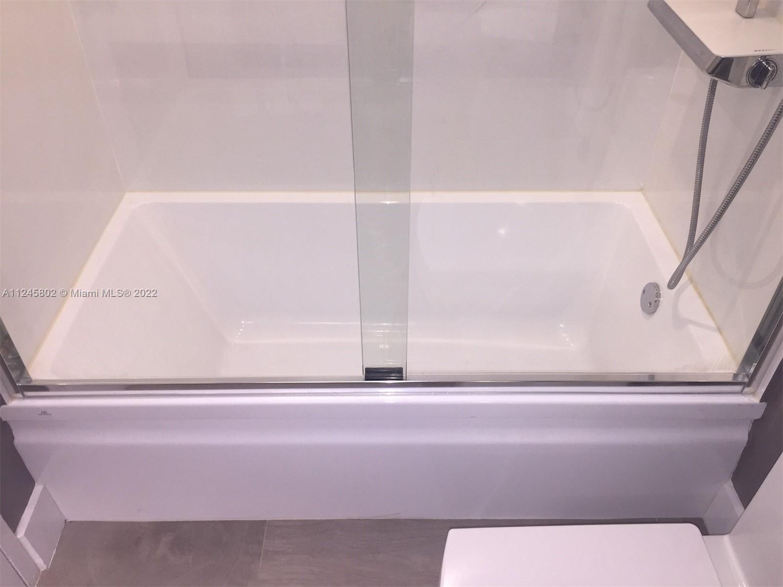 100 Lincoln Rd 314 B, Miami Beach, Florida 33139, 1 Bedroom Bedrooms, ,1 BathroomBathrooms,Residentiallease,For Rent,100 Lincoln Rd 314 B,A11245802