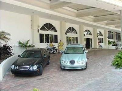 100 Lincoln Rd 314 B, Miami Beach, Florida 33139, 1 Bedroom Bedrooms, ,1 BathroomBathrooms,Residentiallease,For Rent,100 Lincoln Rd 314 B,A11245802