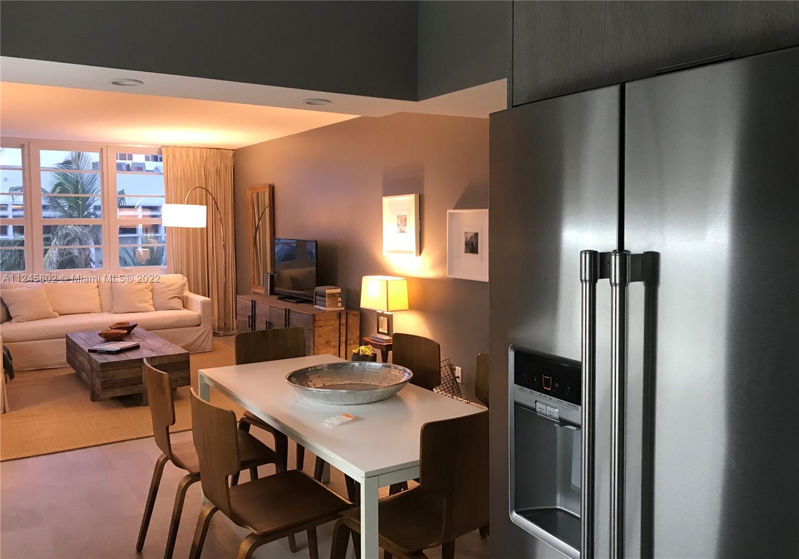 100 Lincoln Rd 314 B, Miami Beach, Florida 33139, 1 Bedroom Bedrooms, ,1 BathroomBathrooms,Residentiallease,For Rent,100 Lincoln Rd 314 B,A11245802